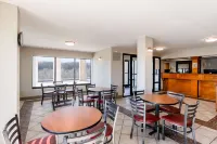 Days Inn by Wyndham Mooresville Lake Norman - breakfast