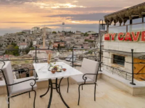 My Cave Suites Hotels in Nar