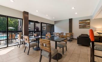 Best Western Albemarle Inn