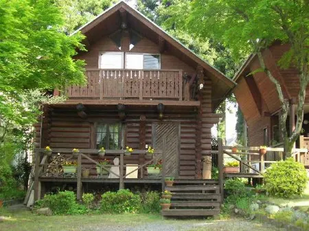 Pension Orange Beer Отели рядом с достопримечательностью «Aso Farm Land»