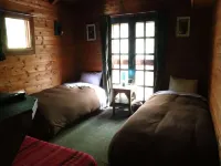 Pension Giovanni Hut Hotels in Hara
