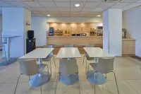 City Express by Marriott Manzanillo - breakfast