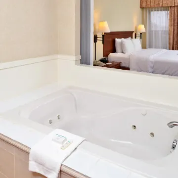 Hampton Inn Eagle Pass