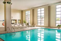 Quality Inn & Suites Cincinnati I-275 Hotels in Springdale
