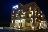Hotel Lazaro - Bãi đậu xe