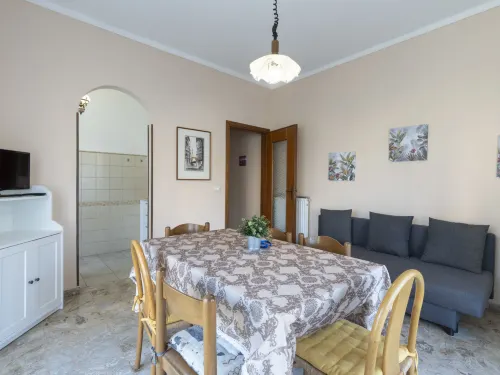 Antonietta - 2-Star