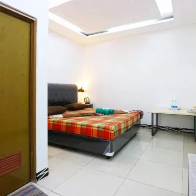 Habibah Syariah Hotel Hotels near Rumah Si Pitung