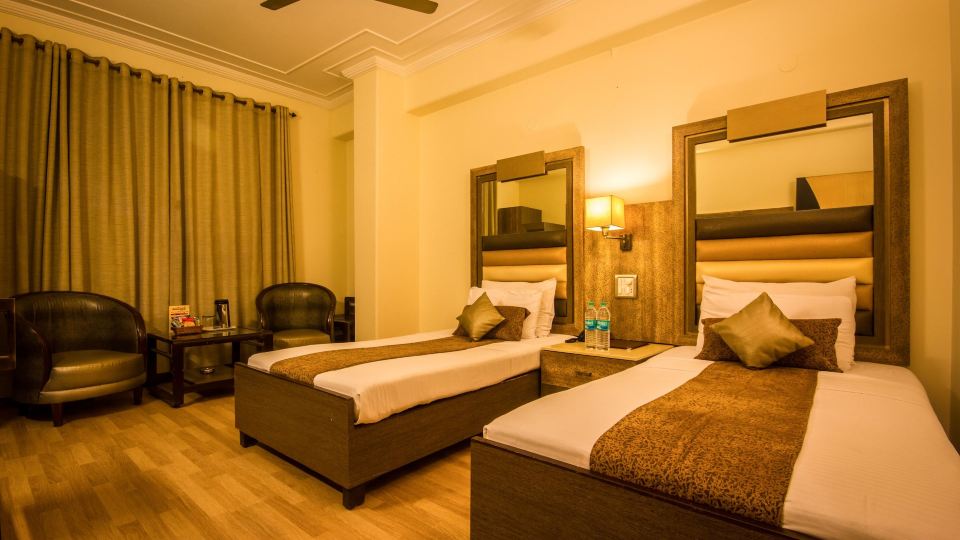 The Suncourt Hotel Yatri