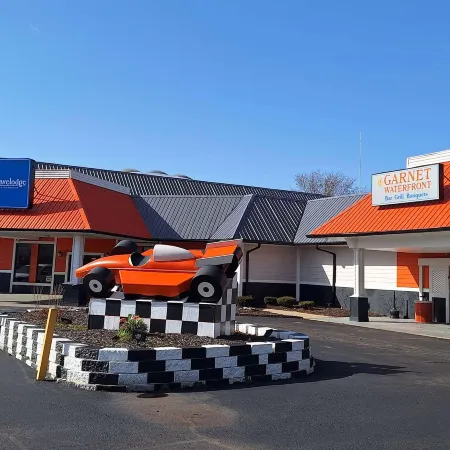 Travelodge by Wyndham Indianapolis Speedway