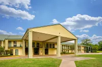 Comfort Suites Near Hot Springs Park