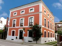 Puente Romano Hotels in Cangas de Onís