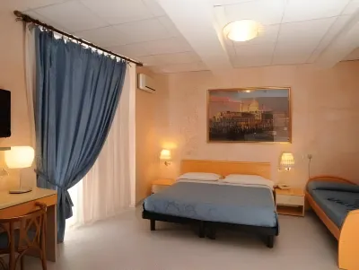 Hotel Veronese Hotels near Aquarium of Genoa