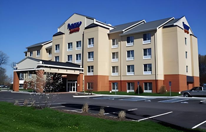 Fairfield Inn & Suites Seymour