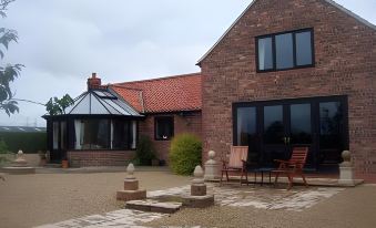 Thorpe Thewles Suites
