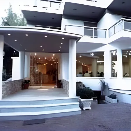 Thomas Beach Hotel