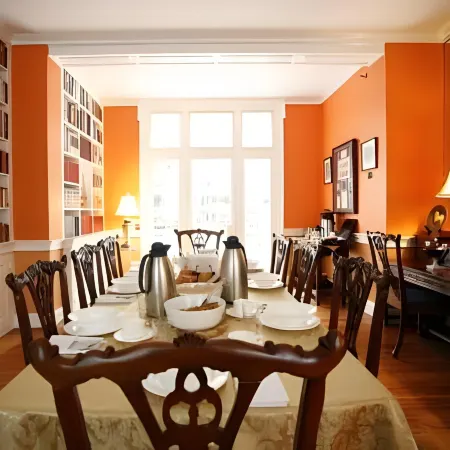 Morris House Hotel Отели рядом с достопримечательностью «Здание Индепенденс-холл»