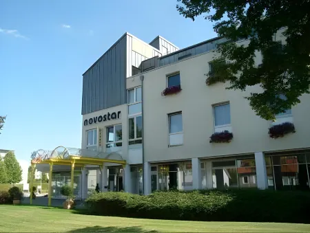 Novo Premium Hotel by As Отели рядом с достопримечательностью «Institute for Numerical and Applied Mathematics»