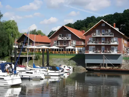 Hotel Restaurant Bootshaus Hôtels à : Etelsen