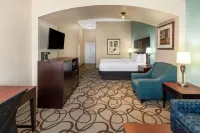 La Quinta Inn & Suites by Wyndham Fort Worth - Lake Worth Hotels in Azle