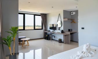 Ysw Hotel Lopburi