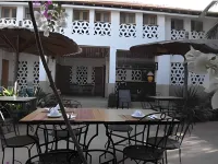 科爾瑪拉克斯飯店 L'Elevage d'Oiseaux Exotique附近的飯店