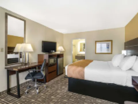 ควอลิตี้อินน์ ตูกุมการิ โรงแรมในตูกุมการิ