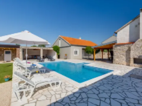 Branka Hotels in Pridraga