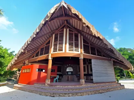 NoaNoa Private Island