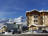 Cavallino Lovely Hotel Hotels in Molveno