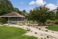 Atlantic Shores Inn and Suites