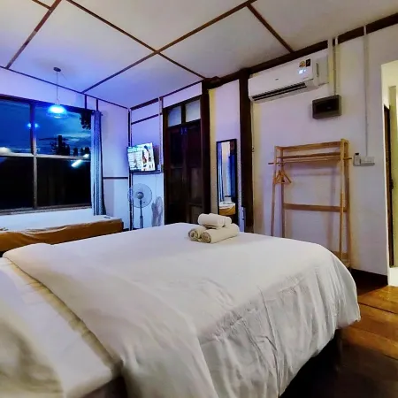 Mae Nam Khiang Sook Poshtel & Craft Home @Chiangkhan