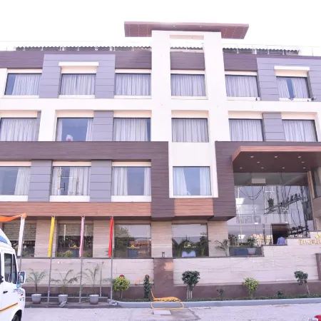 Hotel Narayanam