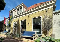 Hotel Buren Hotels in West aan Zee