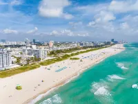 The Savoy Hotel & Beach Club - parking