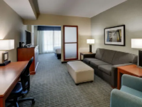 Drury Inn & Suites Grand Rapids Hotel di Cascade