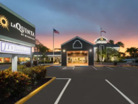 ลากินตา อินน์ บายวินด์แฮม โคโค่บีช-พอร์ตคานาเวอรัล โรงแรมในโคโค่บีช