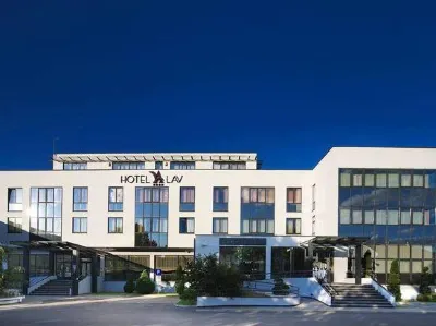 Hotel Lav Vukovar Hotels in 