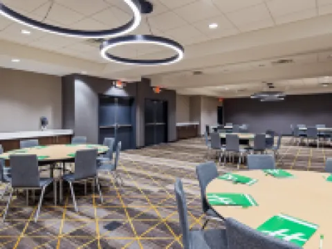 Holiday Inn CLARKSVILLE NORTHEAST by IHG Hotels in Clarksville