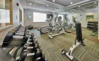 Holiday Inn Express & Suites MEDFORD-CENTRAL POINT by IHG - parking