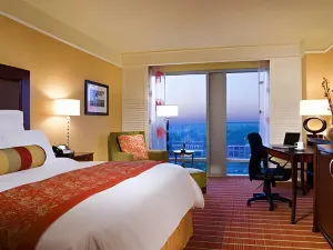 Renaissance Montgomery Hotel & Spa at the Convention Center