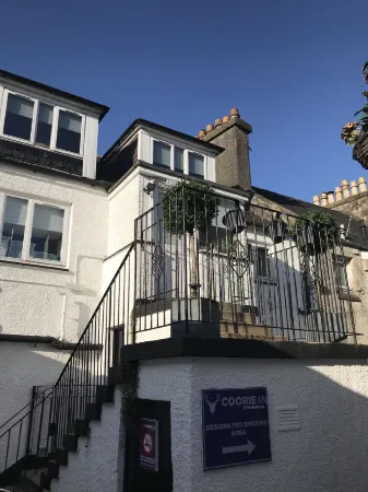 Black Bull with Rooms Upper Отели в г. Камберналд