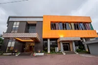 Votel Kartika Abadi Madiun のホテル