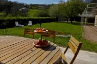 L'Oustal des Bons Vivants Hotels in Aubin