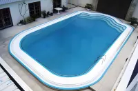 Grand Hotel Surabaya - Kolam Renang
