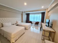Chaisaeng Palace Hotel Hotels near Makro Sing Buri