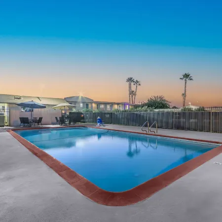Studio 6 Suites Madera, CA - Yosemite