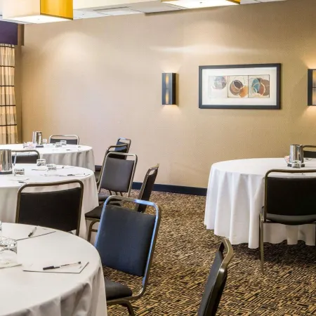 Cambria Hotel Traverse City