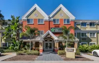 Extended Stay America Select Suites - Orlando - Lake Mary - 1040 Greenwood Blvd - parking