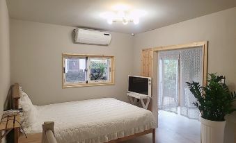 Sagye Beach Garden Stone Wall House - Scenery Room