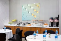 SpringHill Suites Miami Doral - breakfast